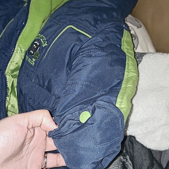 Carter's NEVER WORN, Dad's Team SnowSuit, footed & gloved - Picture 5 of 6